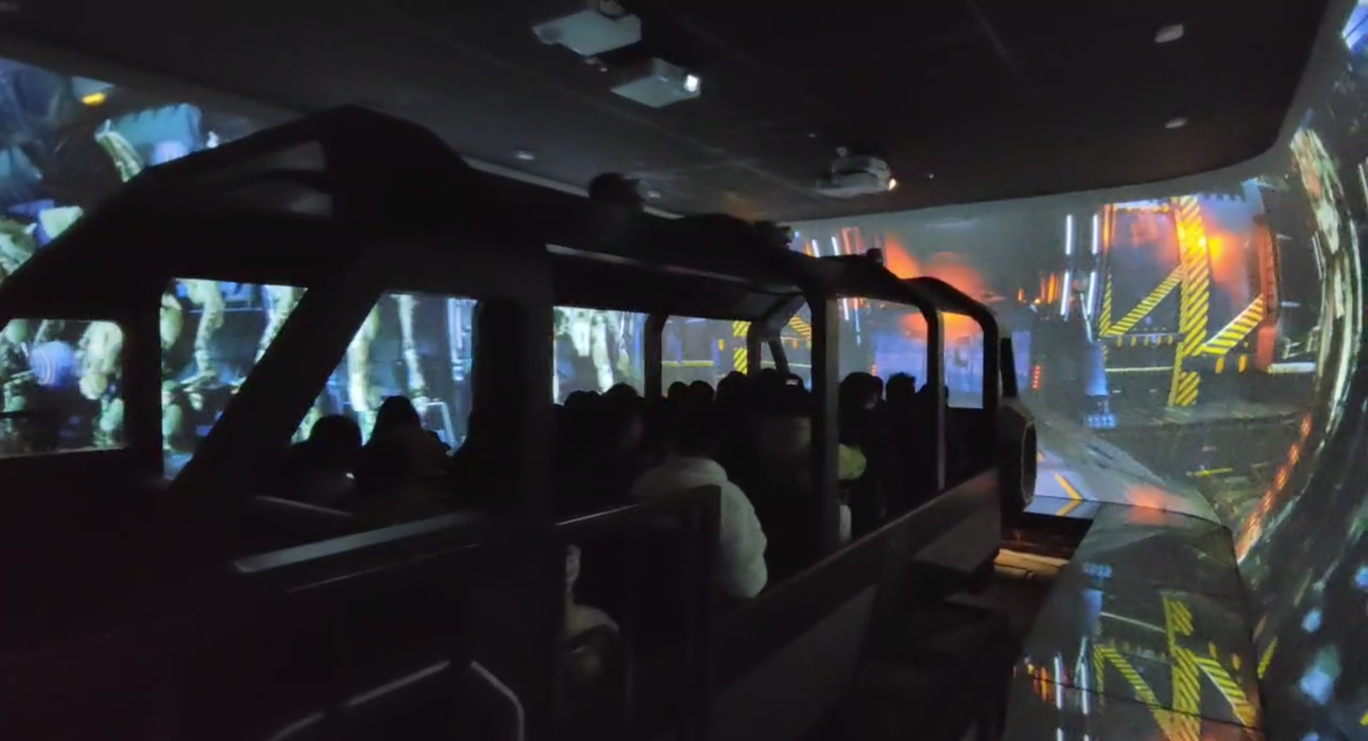 时空巴士（移动式VR体验车）